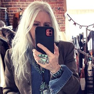 Meet your Posher, Rhonda